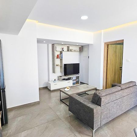 Eviathe Apartments 라르나카 외부 사진